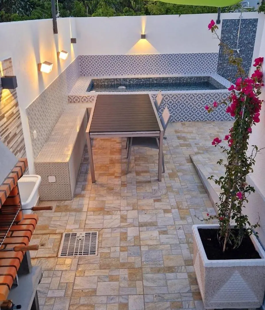 Pool House Estrelas Dourada Alvor Lägenhet
