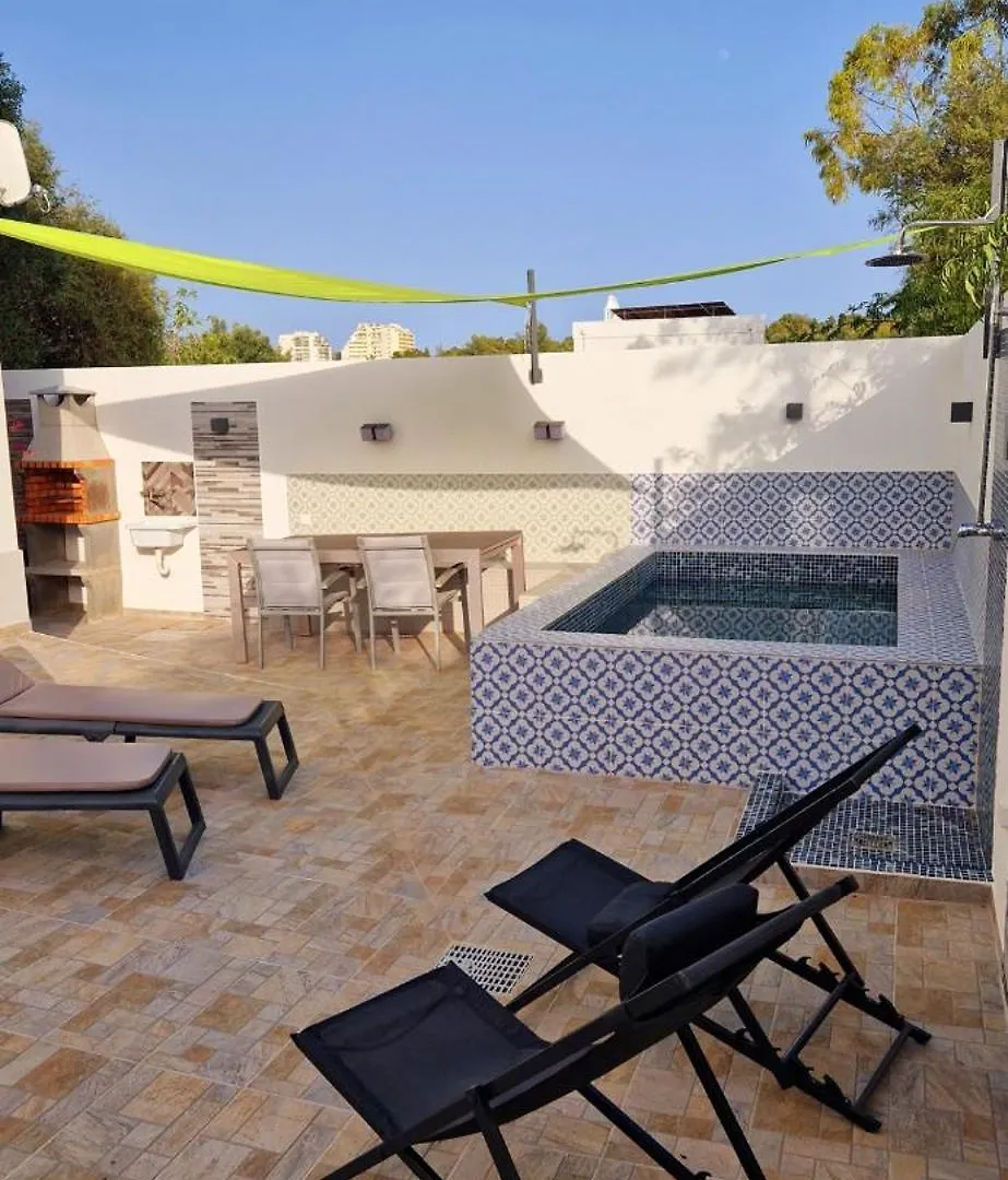 Pool House Estrelas Dourada Alvor
