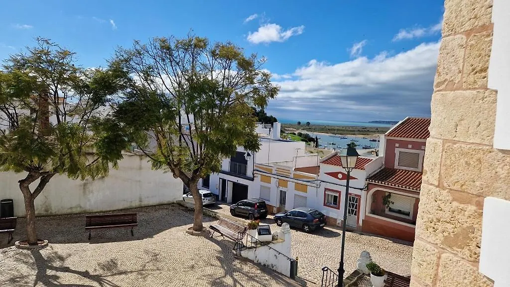 Pool House Estrelas Dourada Alvor 0*,  Portugal